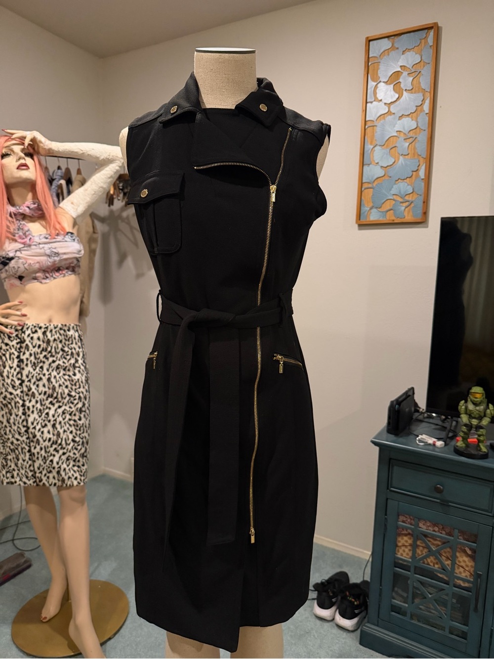 Calvin Klein Black Sleeveless Zip-Front Belted Dress - size 6 - wow - Picture 2 of 10